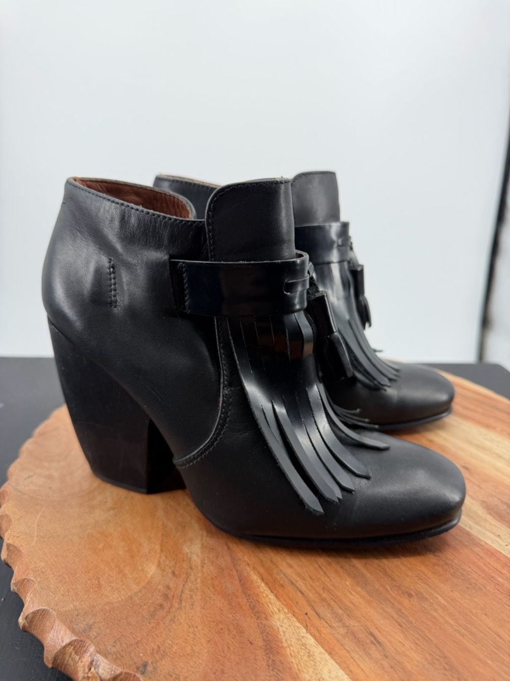 Rachel‎ Comey Alley black leather boots fringed kiltie panel block heel sz 6